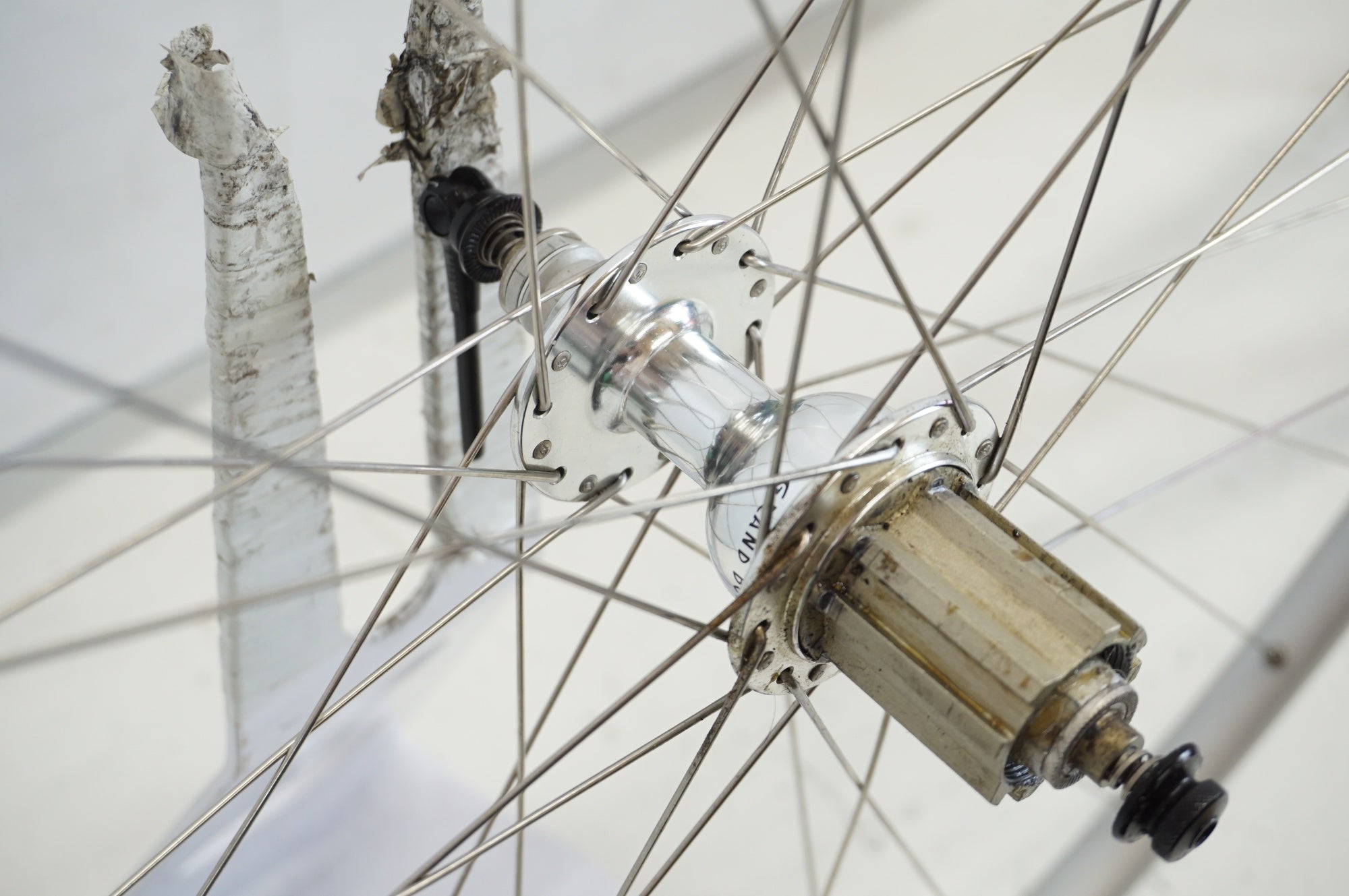 AMBROSIO 「アンブロッシオ」 リム GRAND BOIS ハブ カンパフリー 手組