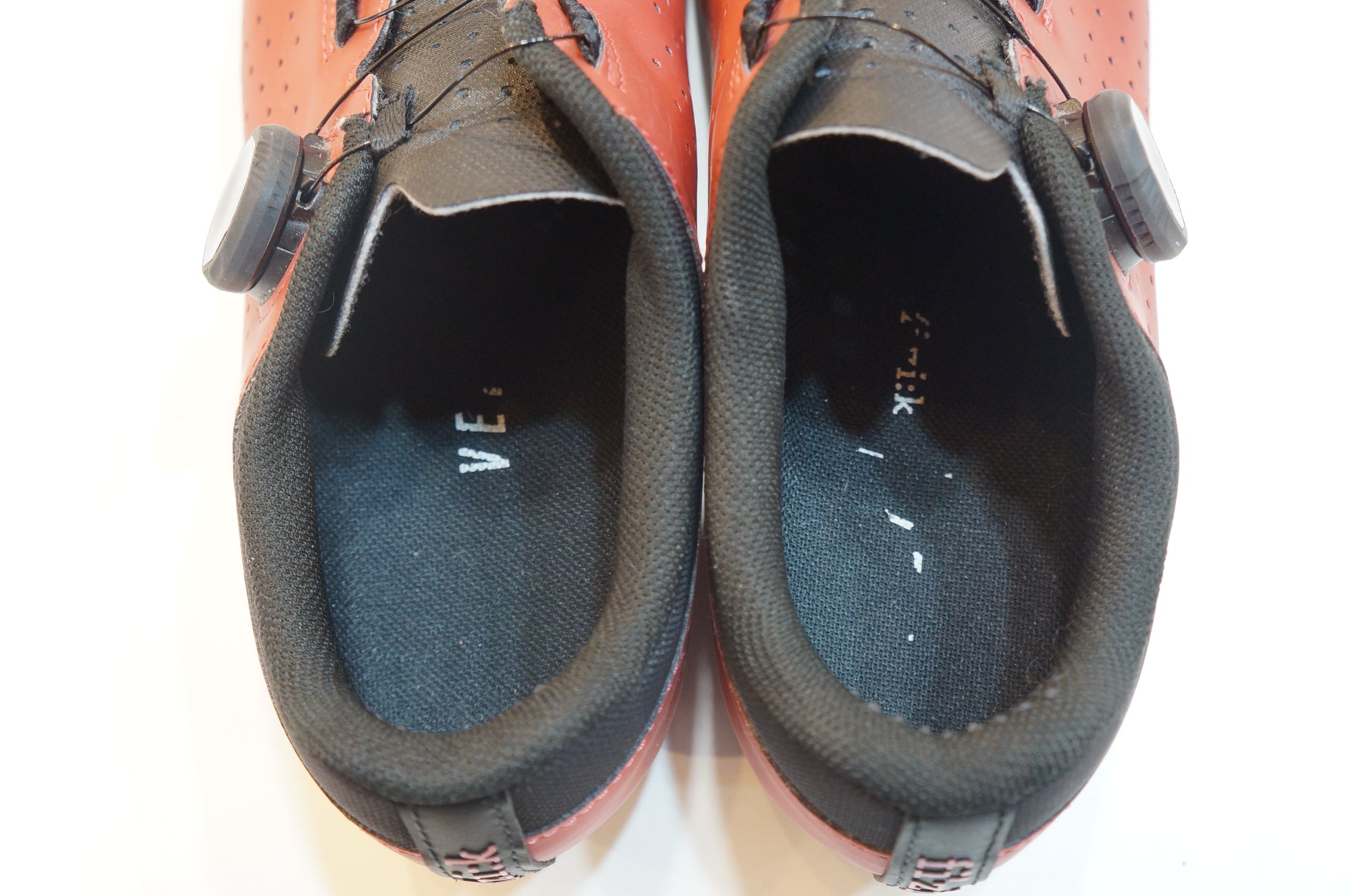 FIZIK 「フィジーク」 VENTO OMNA 25.7mm シューズ / バイチャリ浦和ベース