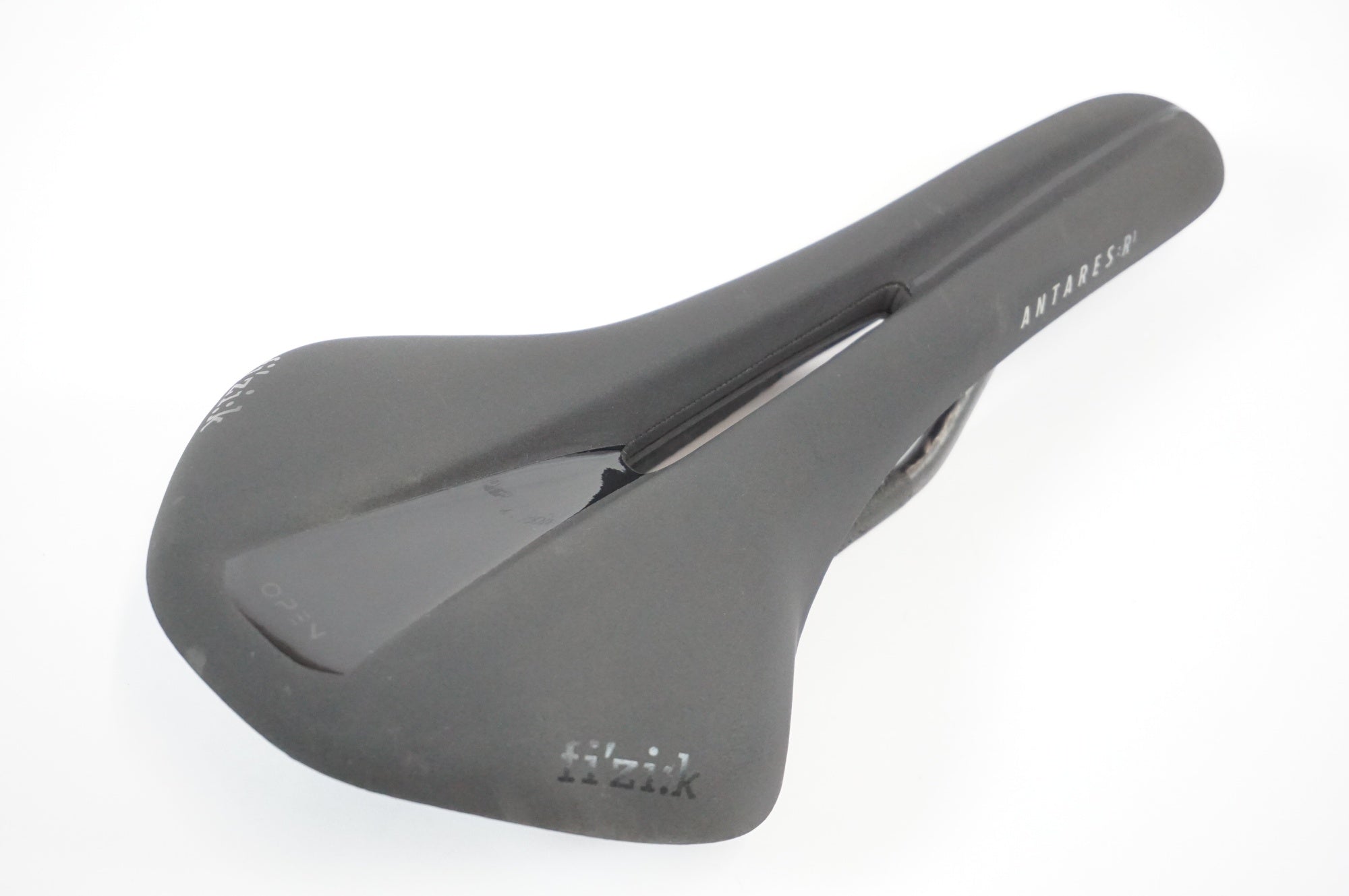 fi'zi:k ANTARES R1 サドル限定希少価値 FIZIK 「フィジーク」 ANTARES R1 カーボンレール サドル / 宇都宮店