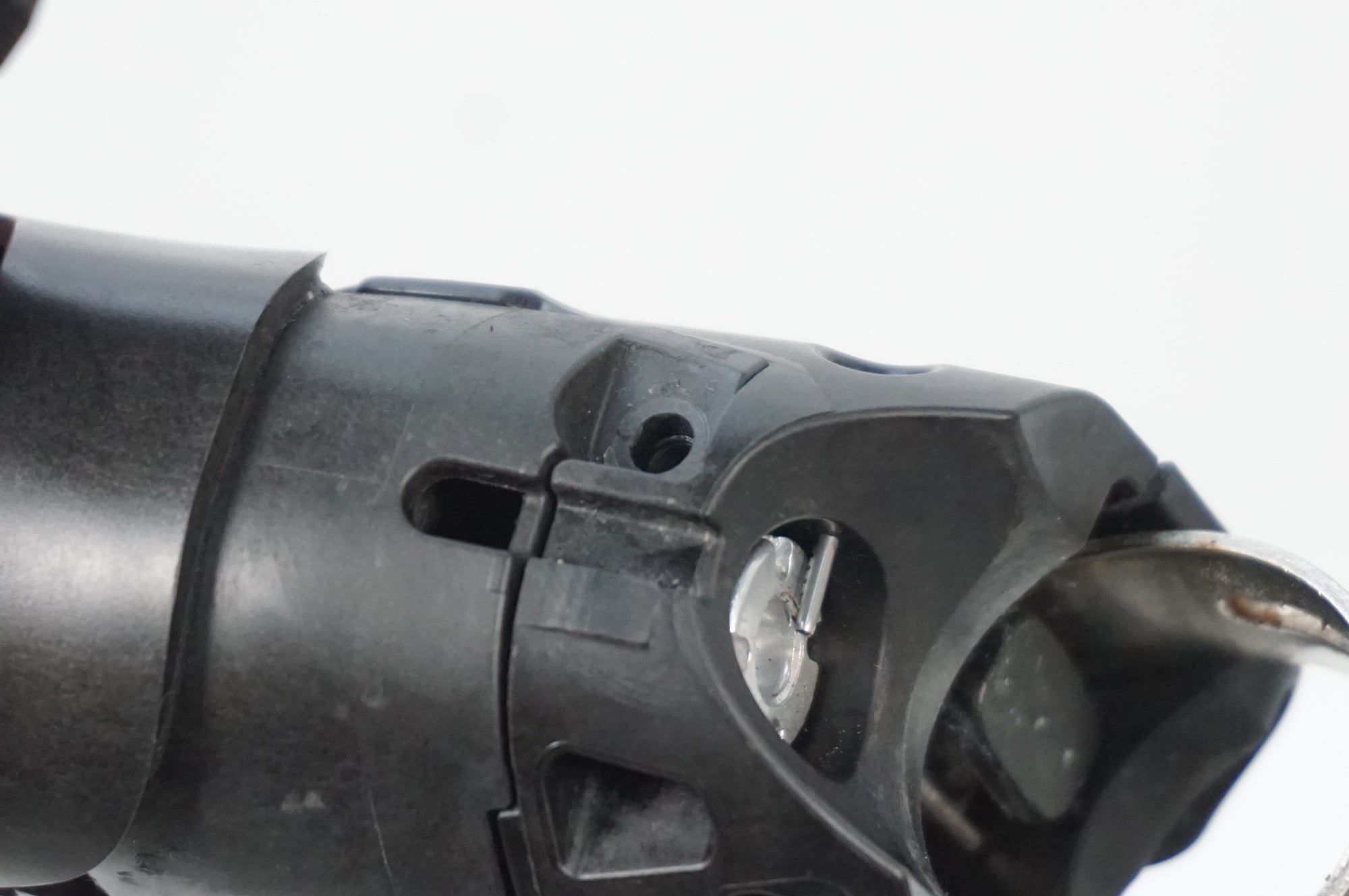 ジャンク SHIMANO 「シマノ」  ULTEGRA ST-R8025 左レバー 割れあり / 川越店