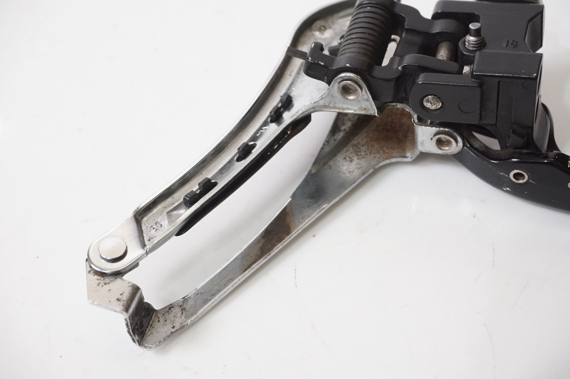 SHIMANO 「シマノ」 105 FD-5801 フロントディレイラー / AKIBA店