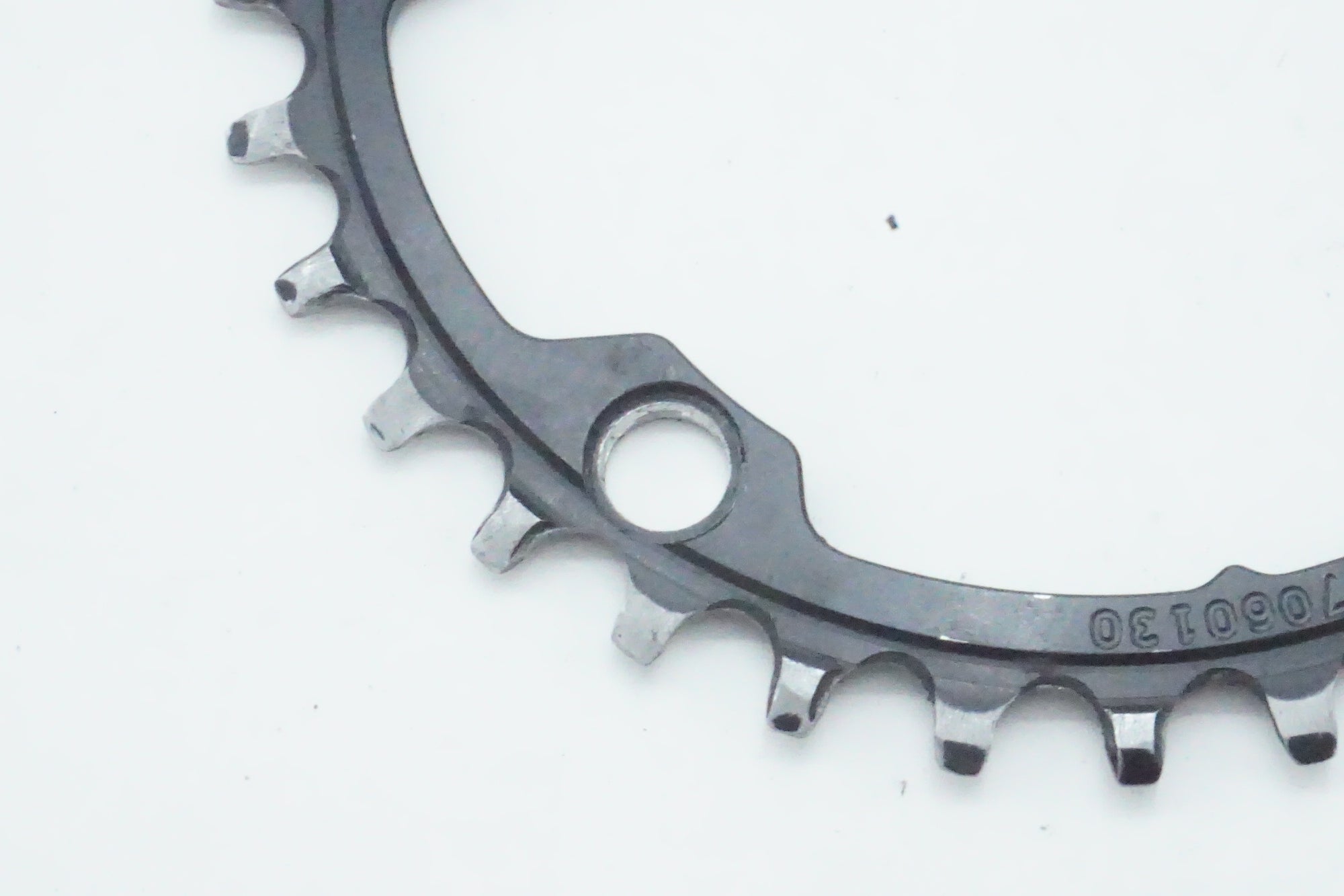 未使用ウルフトゥース Drop-Stop チェーンリング 44T 107BCD ウルフトゥース 110BCD非対称 4ボルト Shimanoクランク用