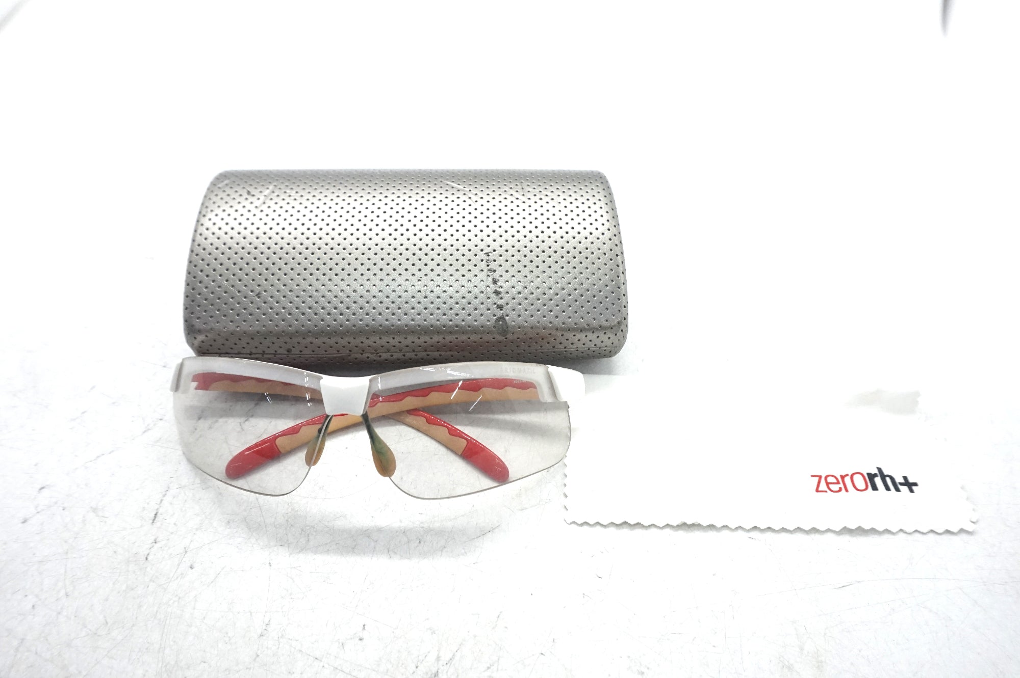 ZERORH+ 「ゼロアールエイチプラス」 VARIOMATIC アイウェア / 大阪門真店