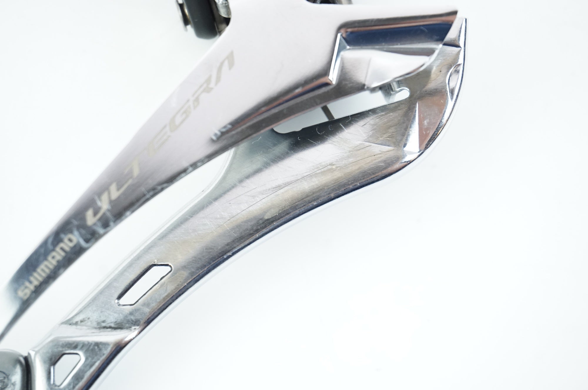 SHIMANO 「シマノ」 ULTEGRA Di2 FD-R8050 フロントディレイラ