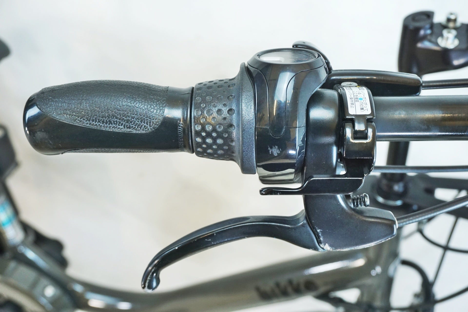 BRIDGESTONE 「ブリヂストン」 BIKKE MOB BB BM0B43 2023年モデル 20インチ 電動アシスト自転車 / 有明ガーデン店