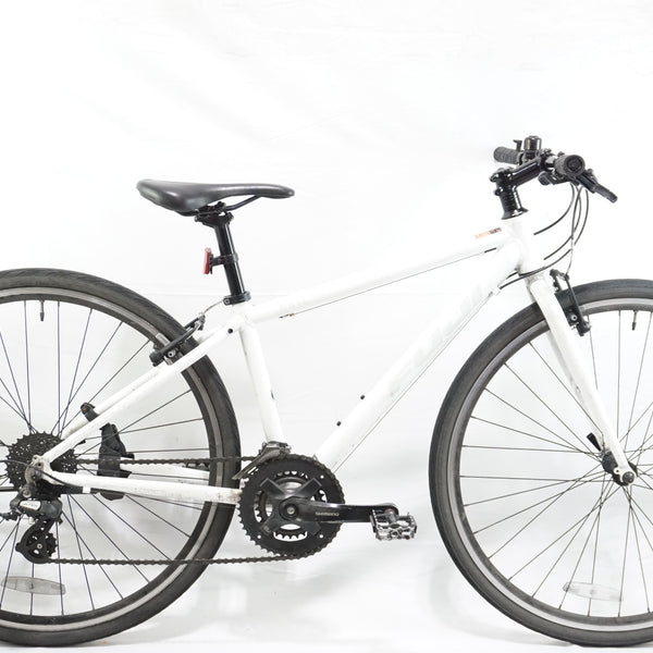 GREEN CITY クロスバイク ホワイト 【引き取り限定】 クロスバイク 自転車 シマノ製21段変速 700x25C 前後キャリパー
