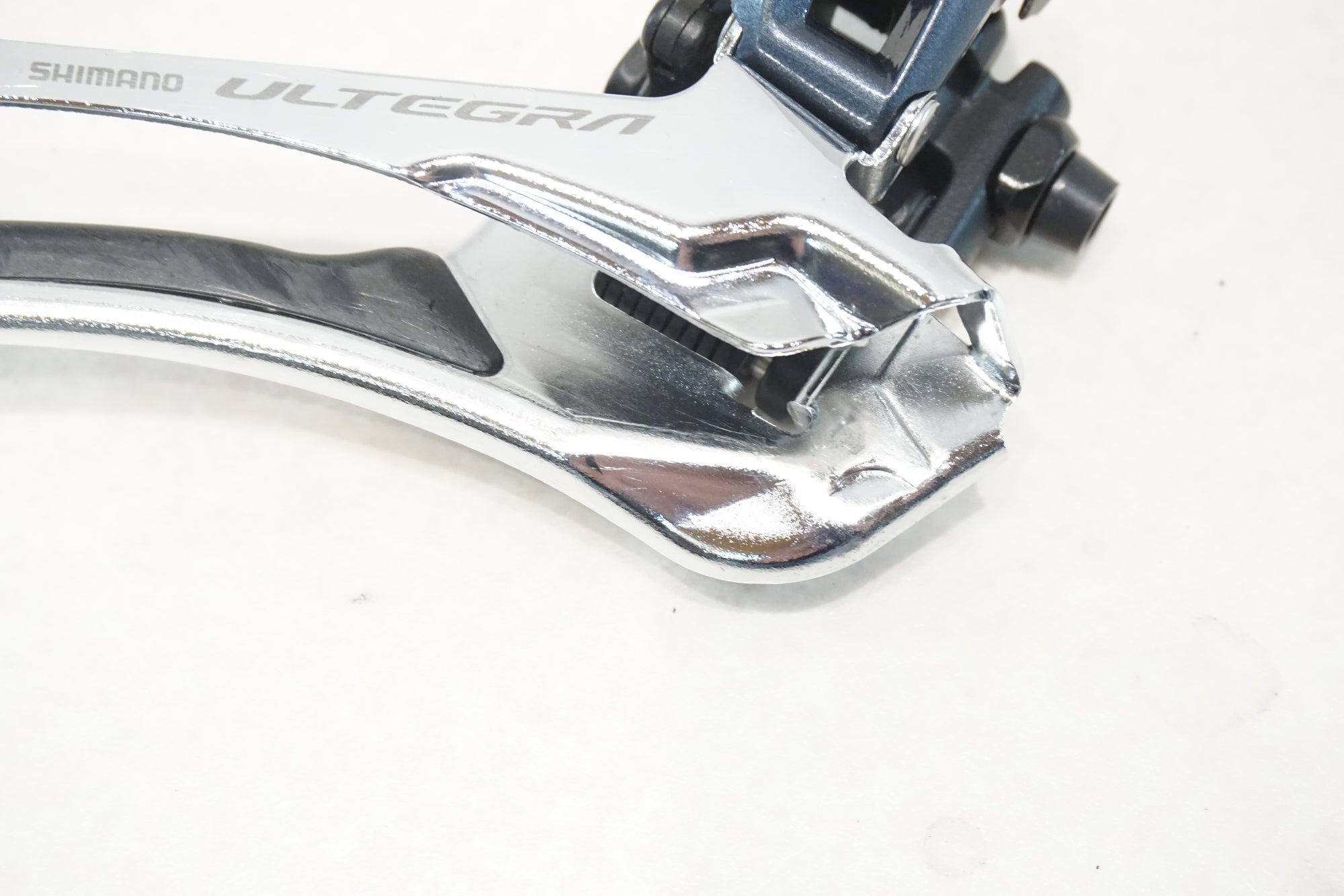 SHIMANO 「シマノ」 ULTEGRA FD-R8000 フロントディレーラー / 横浜戸塚店