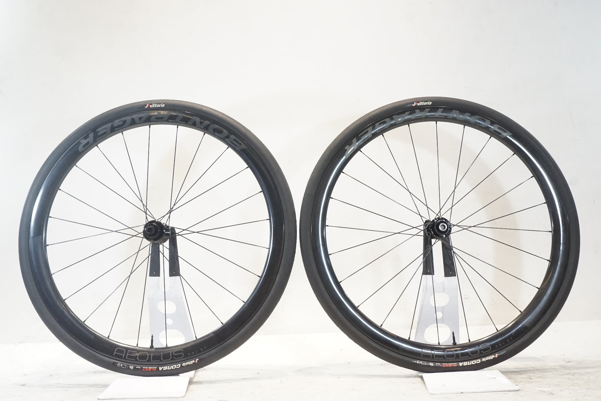 BONTRAGER 「ボントレガー」 AEOLUS RSL 37 TLR DISC シマノ11速