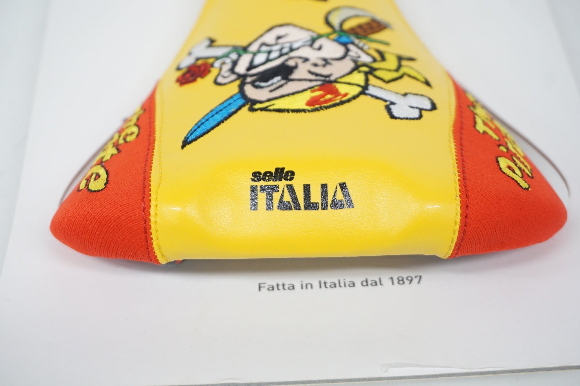SELLE ITALIA 「セライタリア」 FLITE CLASSIC PANTANI 復刻 サドル / 阪急塚口店