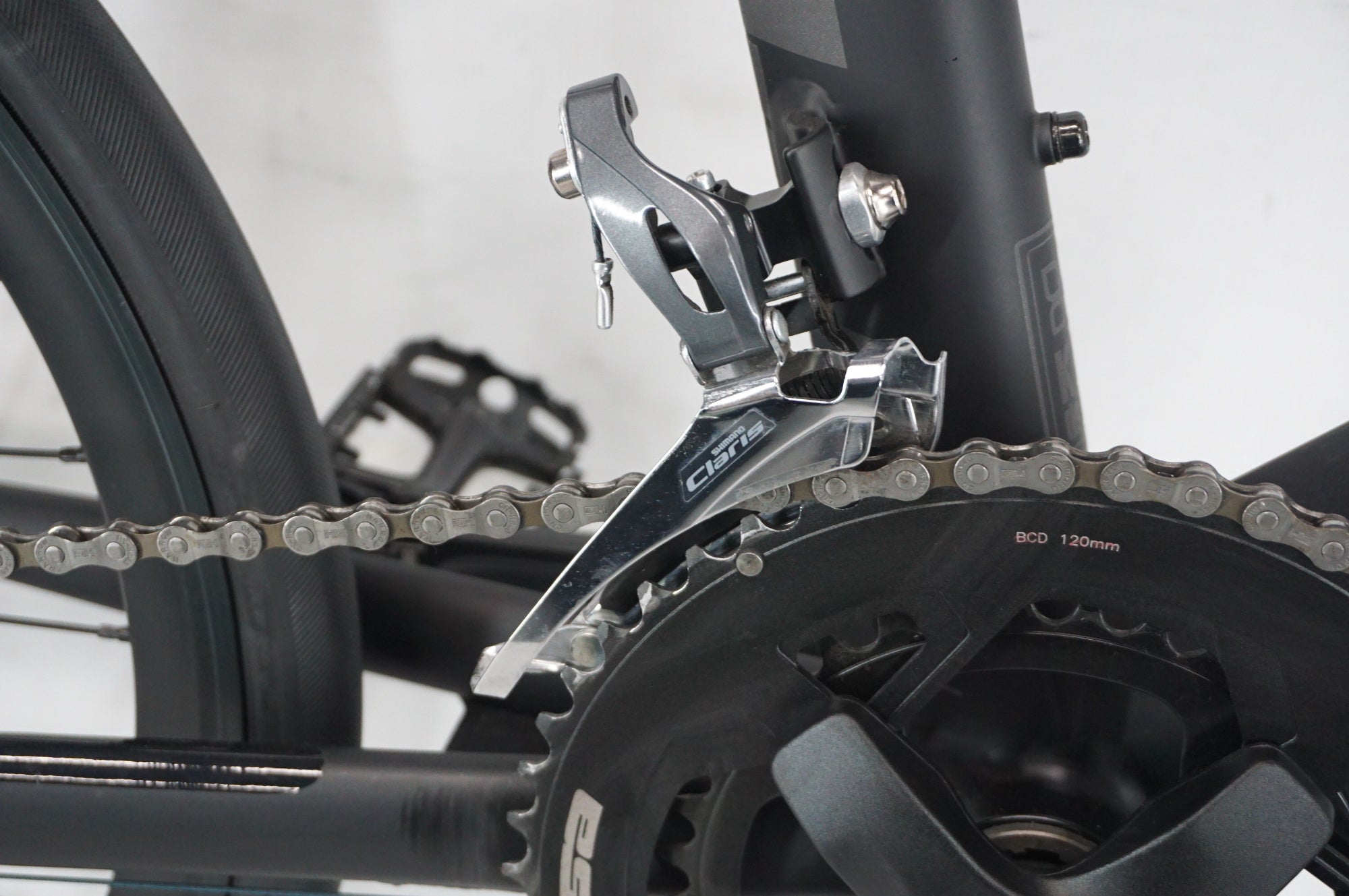 TERN 「ターン」 SURGE 2023年モデル 20インチ ミニベロ / 阪急塚口店