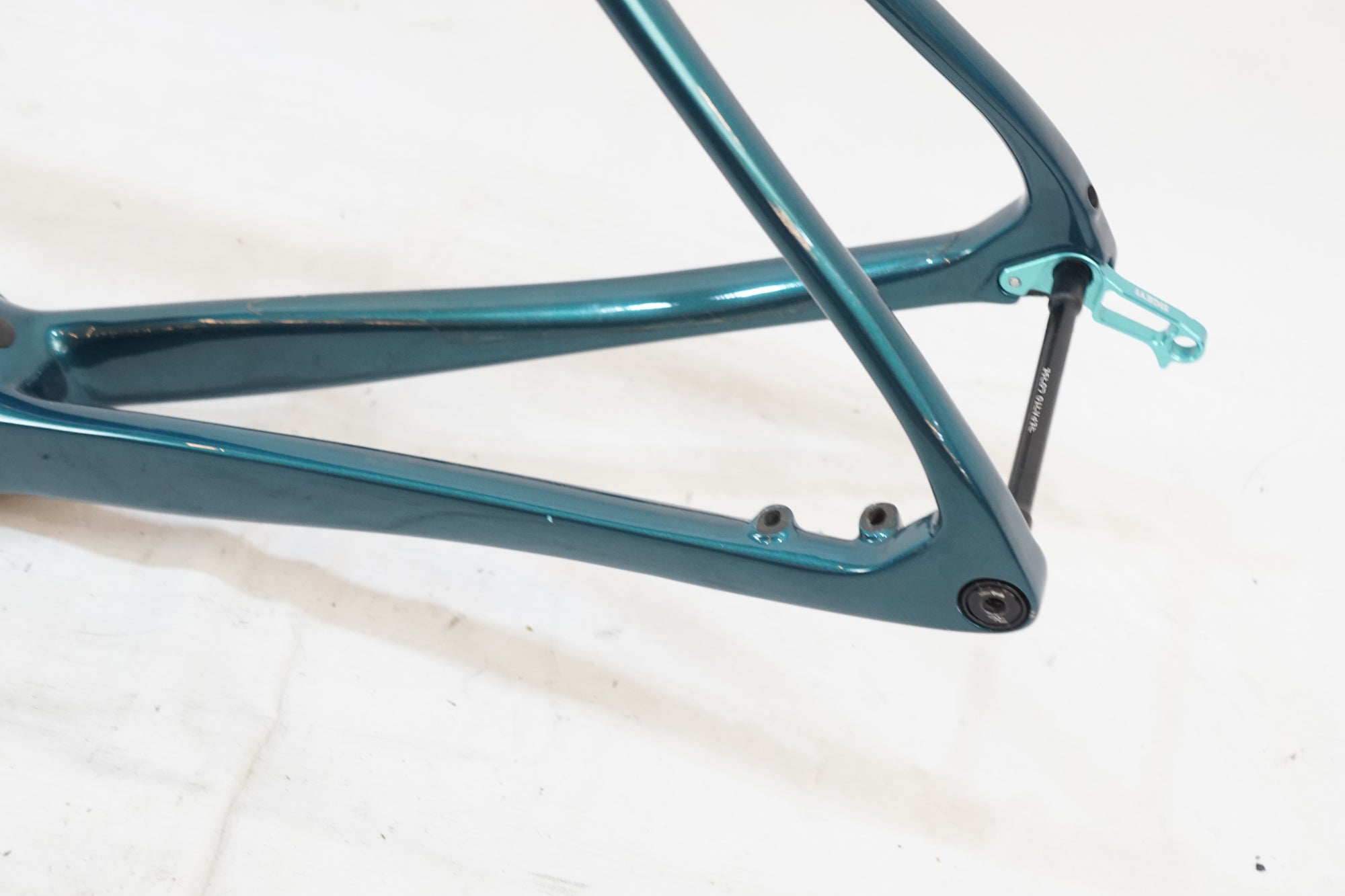 BIANCHI 「ビアンキ」 SPECIALISSIMA DISC 2022年モデル フレームセット / バイチャリ浦和ベース