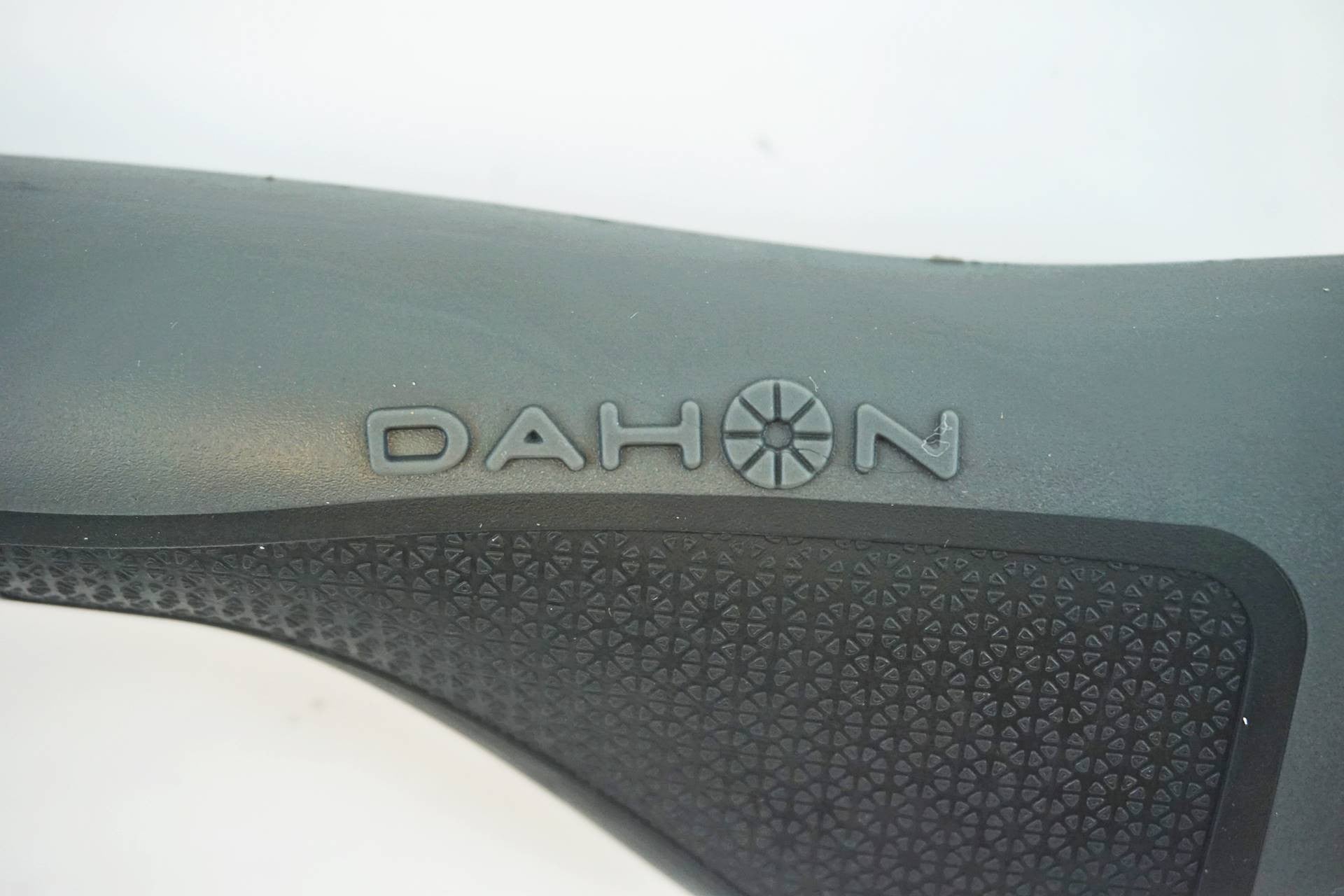 DAHON 「ダホン」 純正グリップ / 有明ガーデン店