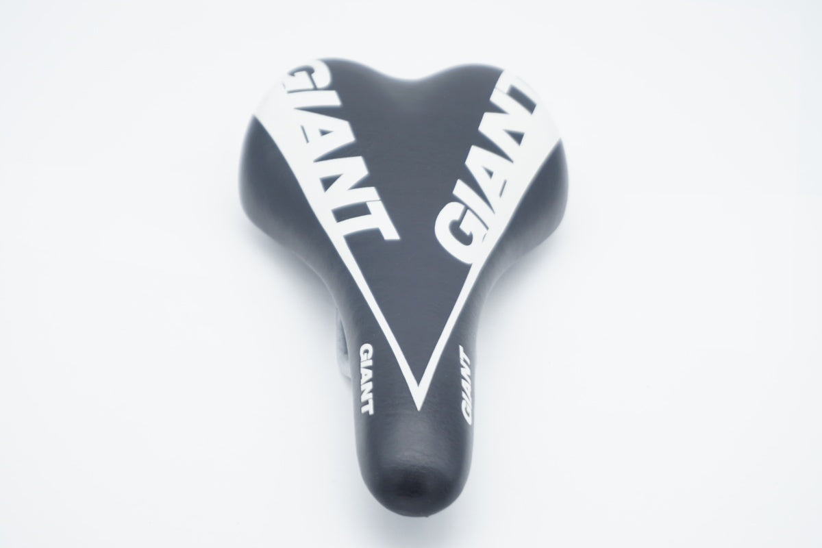 GIANT 「ジャイアント」 サドル / 滋賀大津店 ｜ バイチャリ公式