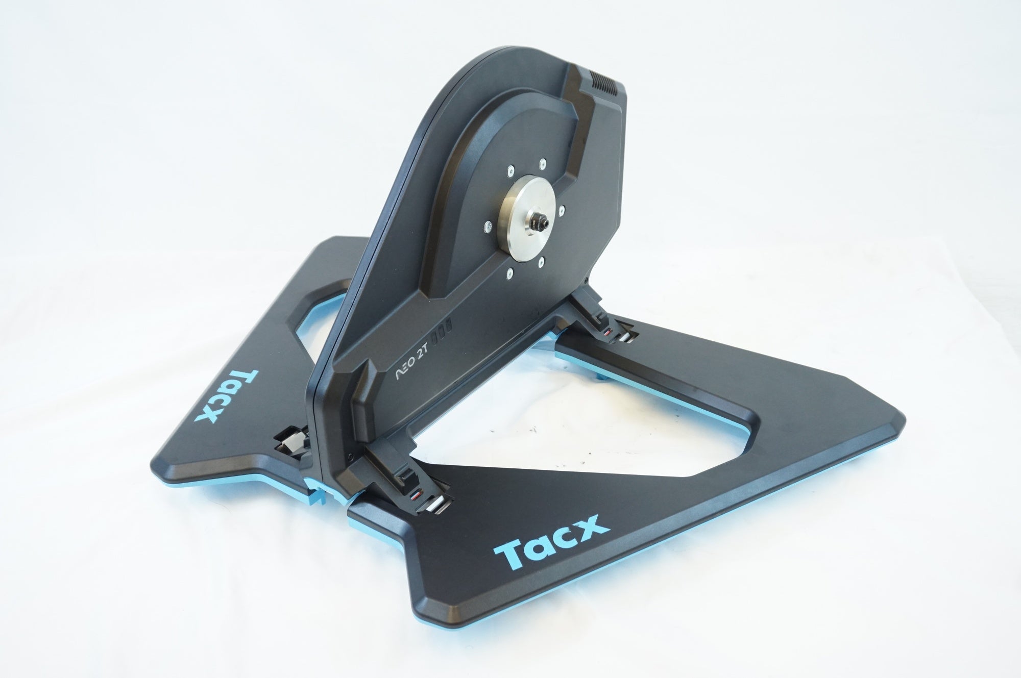 TACX 「タックス」 NEO 2T SMART スマートローラー / 有明ガーデン店