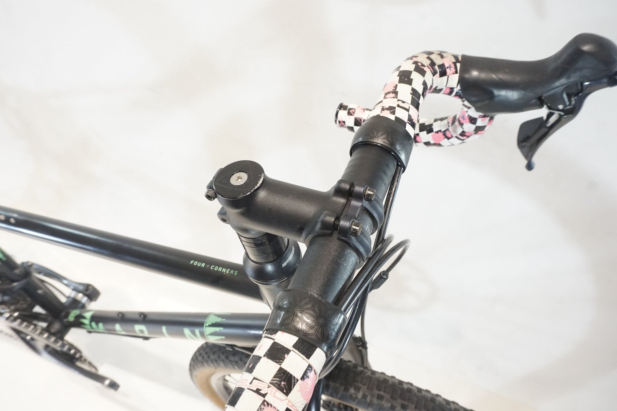 大阪鶴見区直接引取りTern surge コンポClaris2024年10月納車 tern ターンの自転車が特価で激安です。全国通販やってます。カンザキ