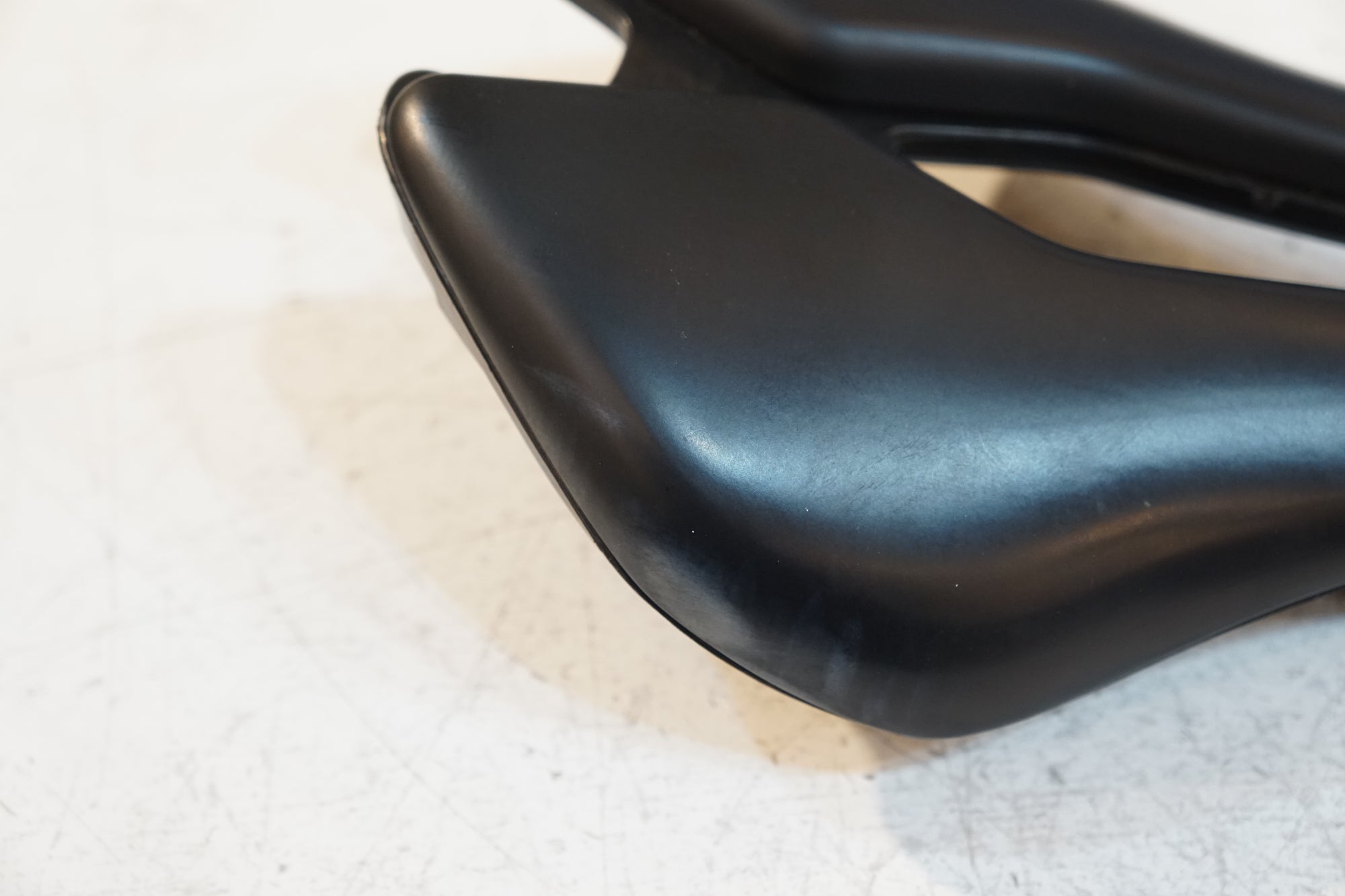 MOST 「モスト」 LYNX ULTRA サドル / バイチャリ浦和ベース