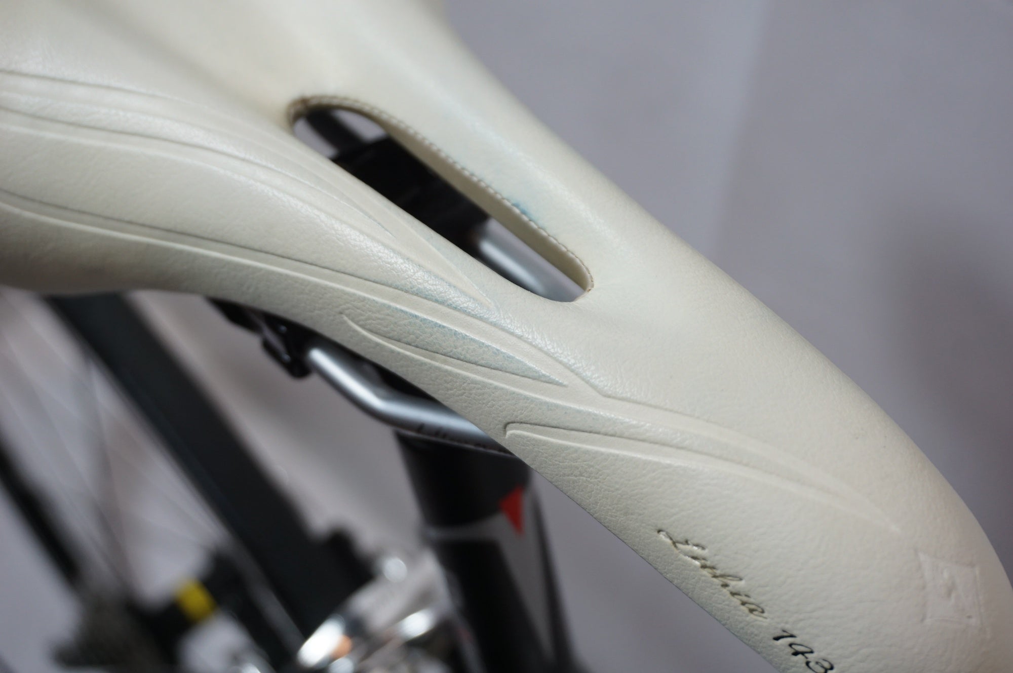 PINARELLO 「ピナレロ」 TREVISO 2011年モデル フラットバーロード カスタム / 世田谷店