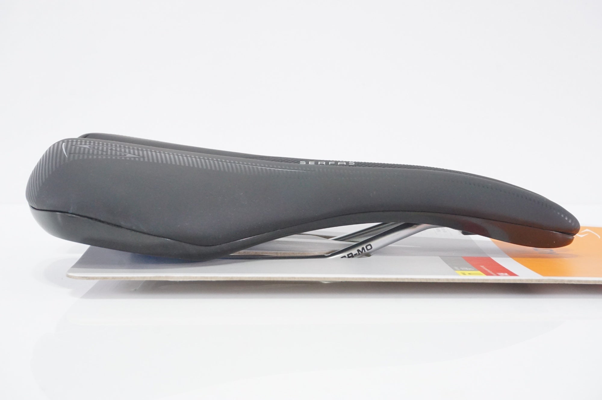 SERFAS 「サーファス」 RACE READY SADDLE サドル / AKIBA店