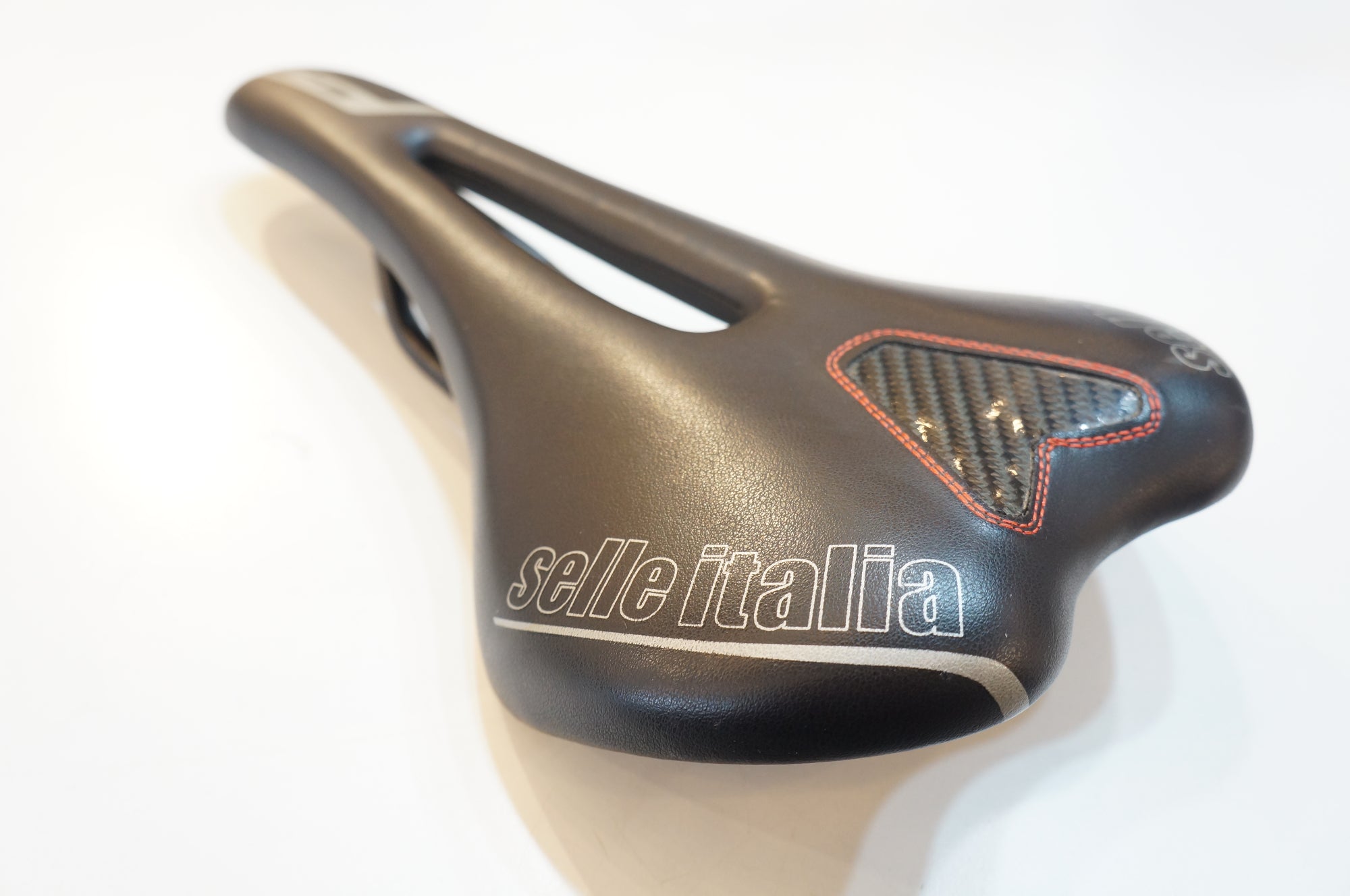 SELLE ITALIA 「セライタリア」 SLR サドル / バイチャリ浦和ベース