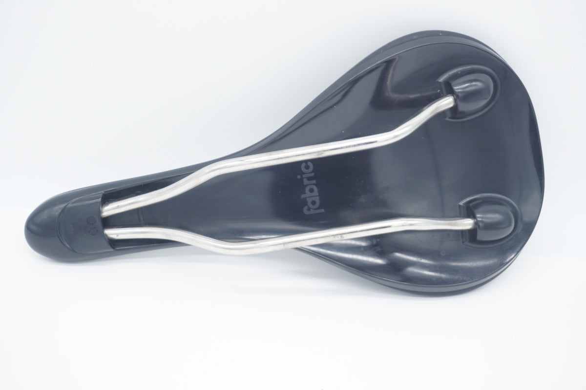 FABRIC 「ファブリック」 SCOOP SHALLOW FLAT サドル / 滋賀大津店