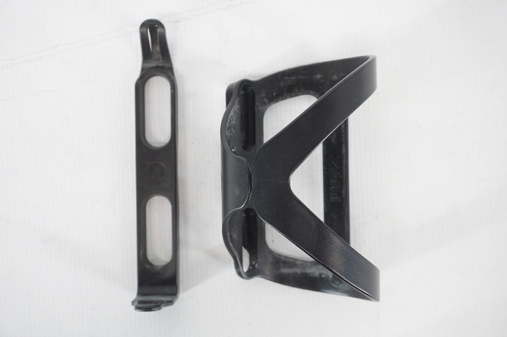 ZEFAL 「ゼファール」 ボトルケージ / 阪急塚口店