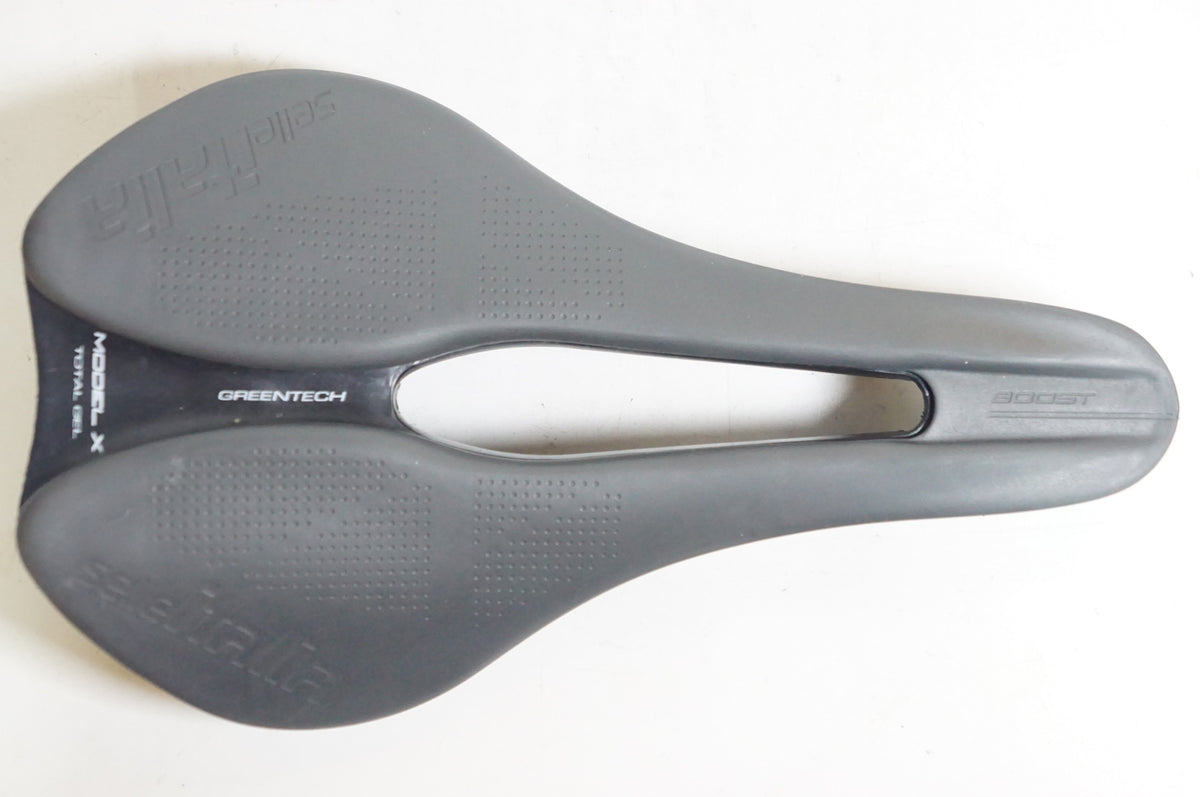 SELLE ITALIA 「セライタリア」 MODEL X SUPERFLOW サドル / 熊谷本店