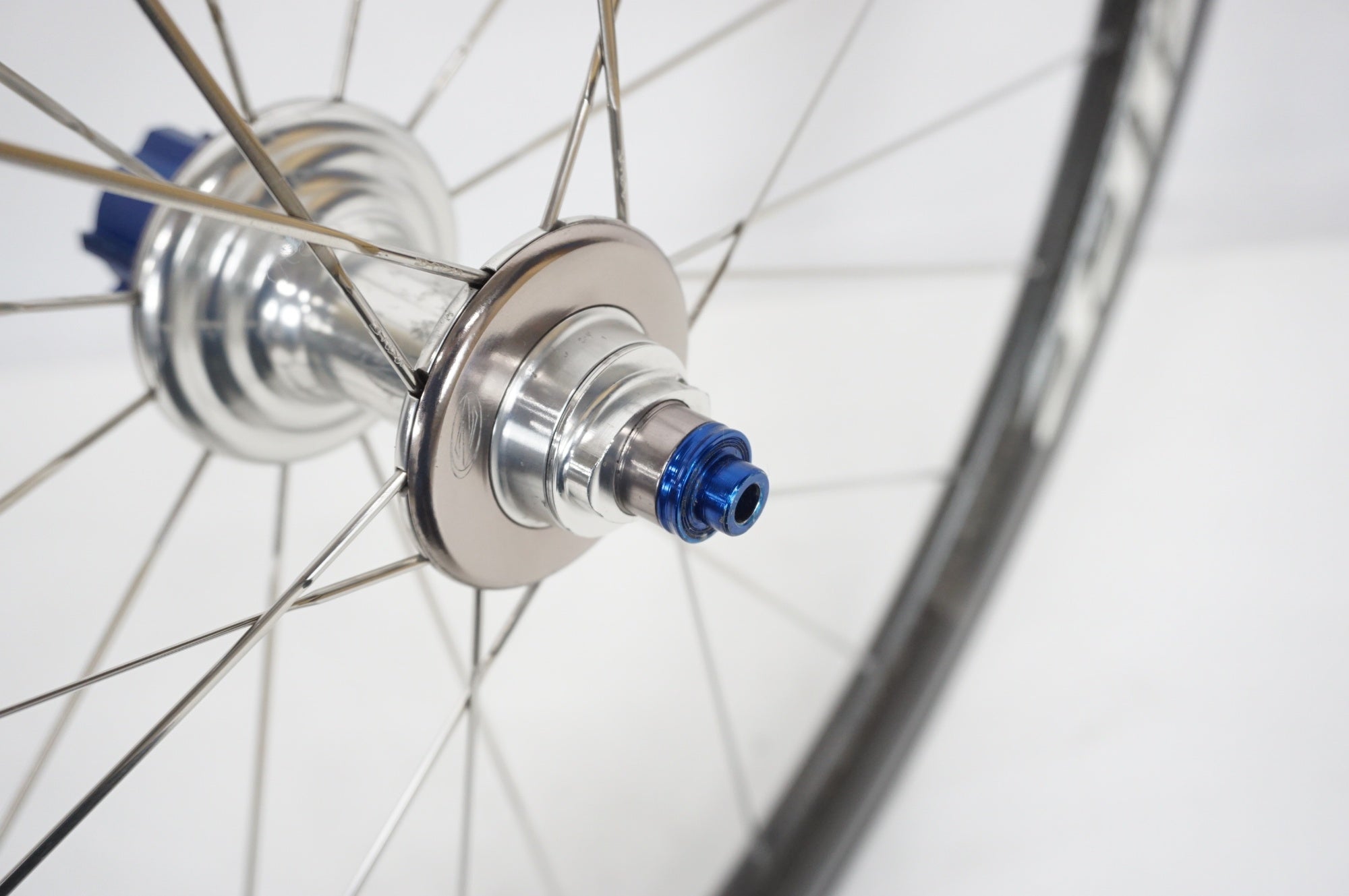 ZIPP 「ジップ」 303 TU カンパニョーロフリー リアホイール
