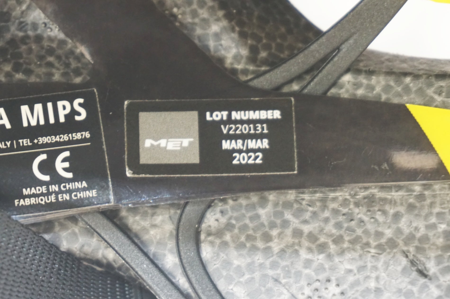 MET 「メット」 M126 TRENTA MIPS L(58-61cm)サイズ ヘルメット / 大阪美原北インター店
