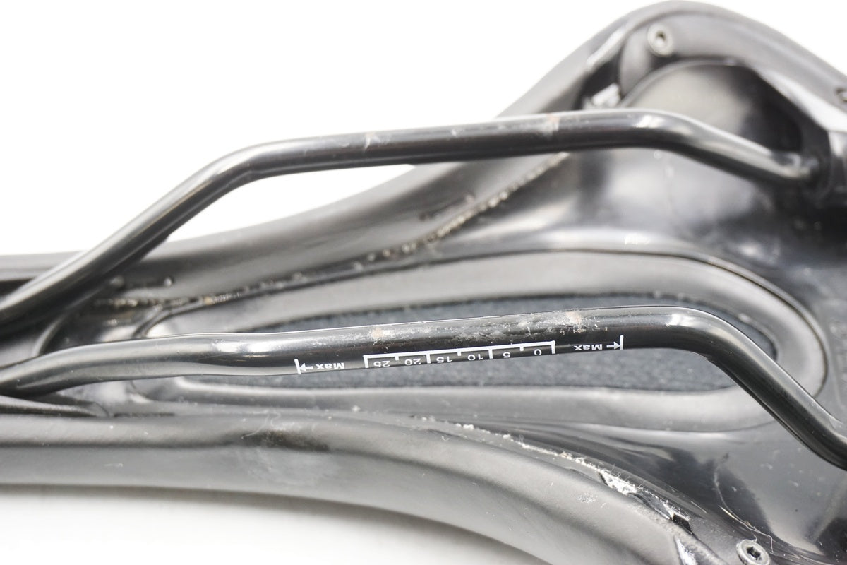 VELO 「ベロ」 サドル / 奈良店