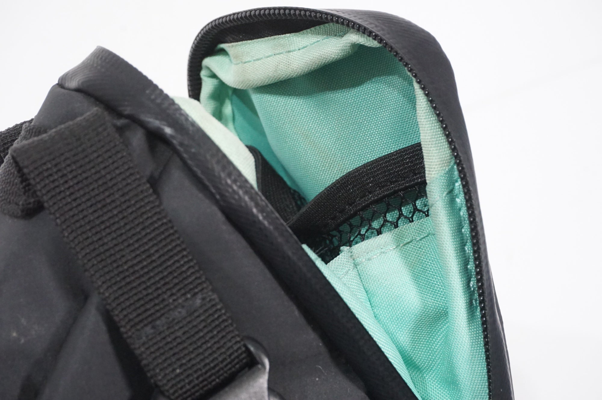 BIANCHI 「ビアンキ」 サドルバッグ / AKIBA店