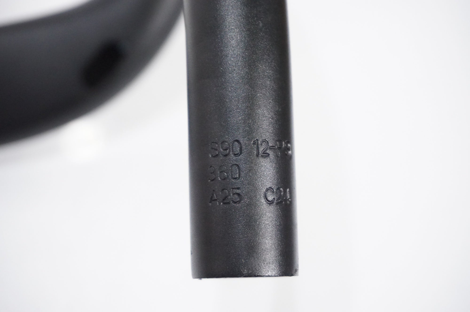 SHIMANO 「シマノ」 PRO VIBE AERO PURSUIT φ31.8 360mm ハンドル
