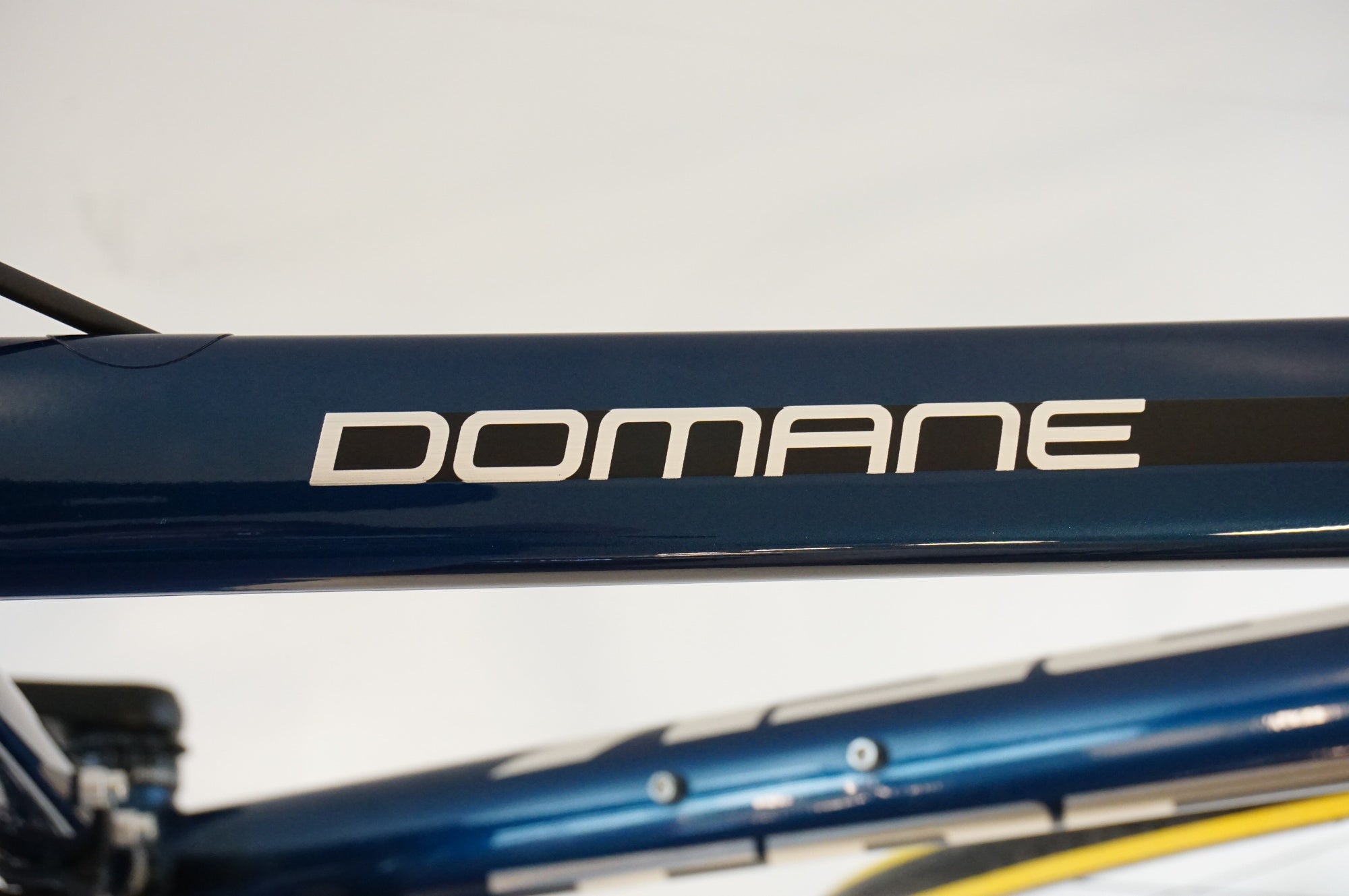 TREK 「トレック」 DOMANE AL 2 RIM カスタム 2021-2024年モデル ロードバイク / 浜松店