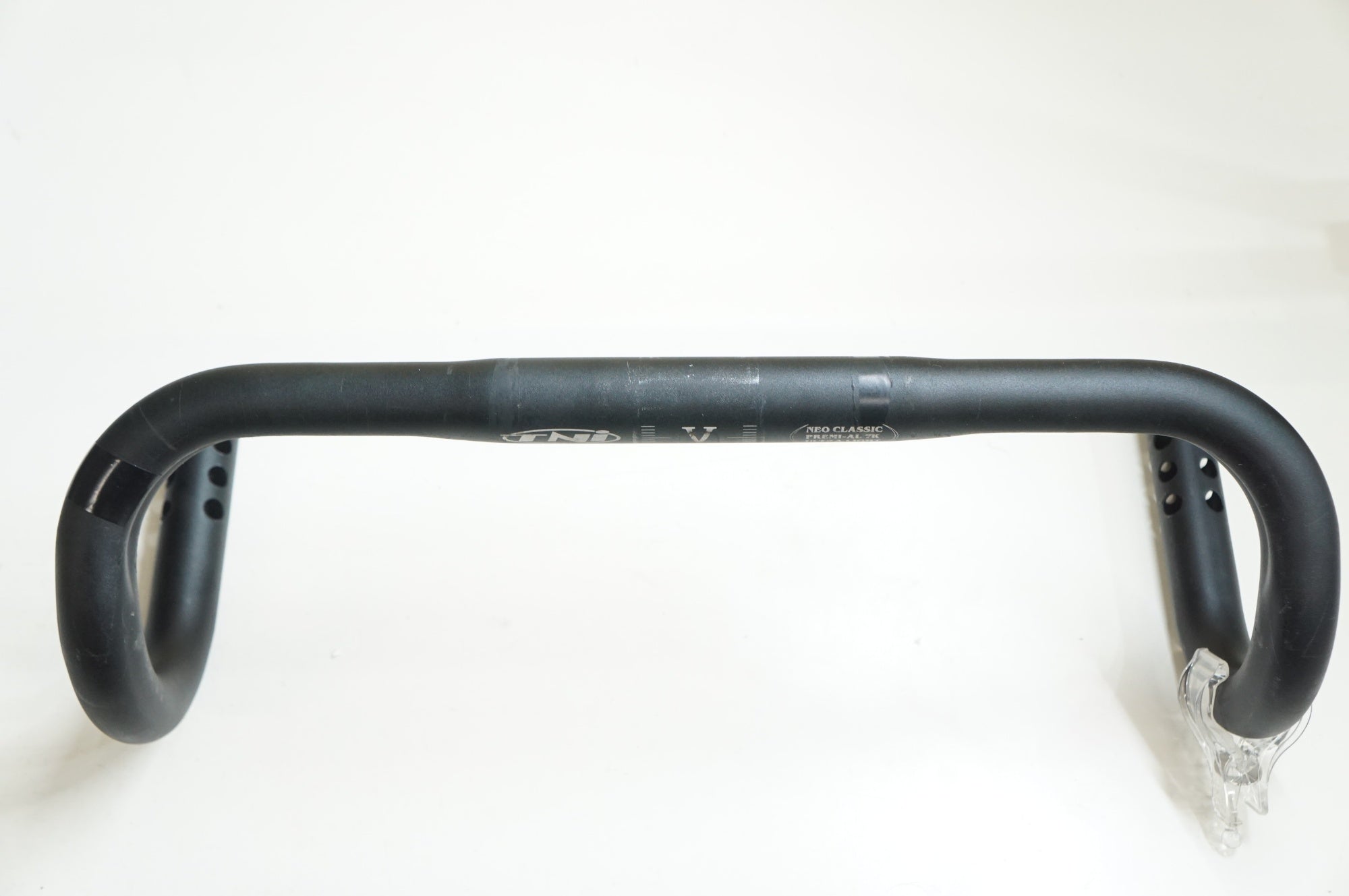 TNI 「ティーエヌアイ」 VICTORY BAR φ26.0 360mm ハンドル / 大宮店