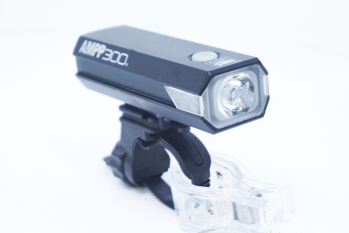 CATEYE 「キャットアイ」 AMPP300 フロントライト / 大阪美原北インター店