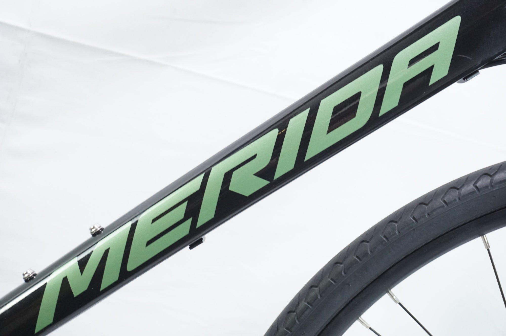 MERIDA 「メリダ」 CROSSWAY 300-D 2024年モデル クロスバイク / 中目黒店