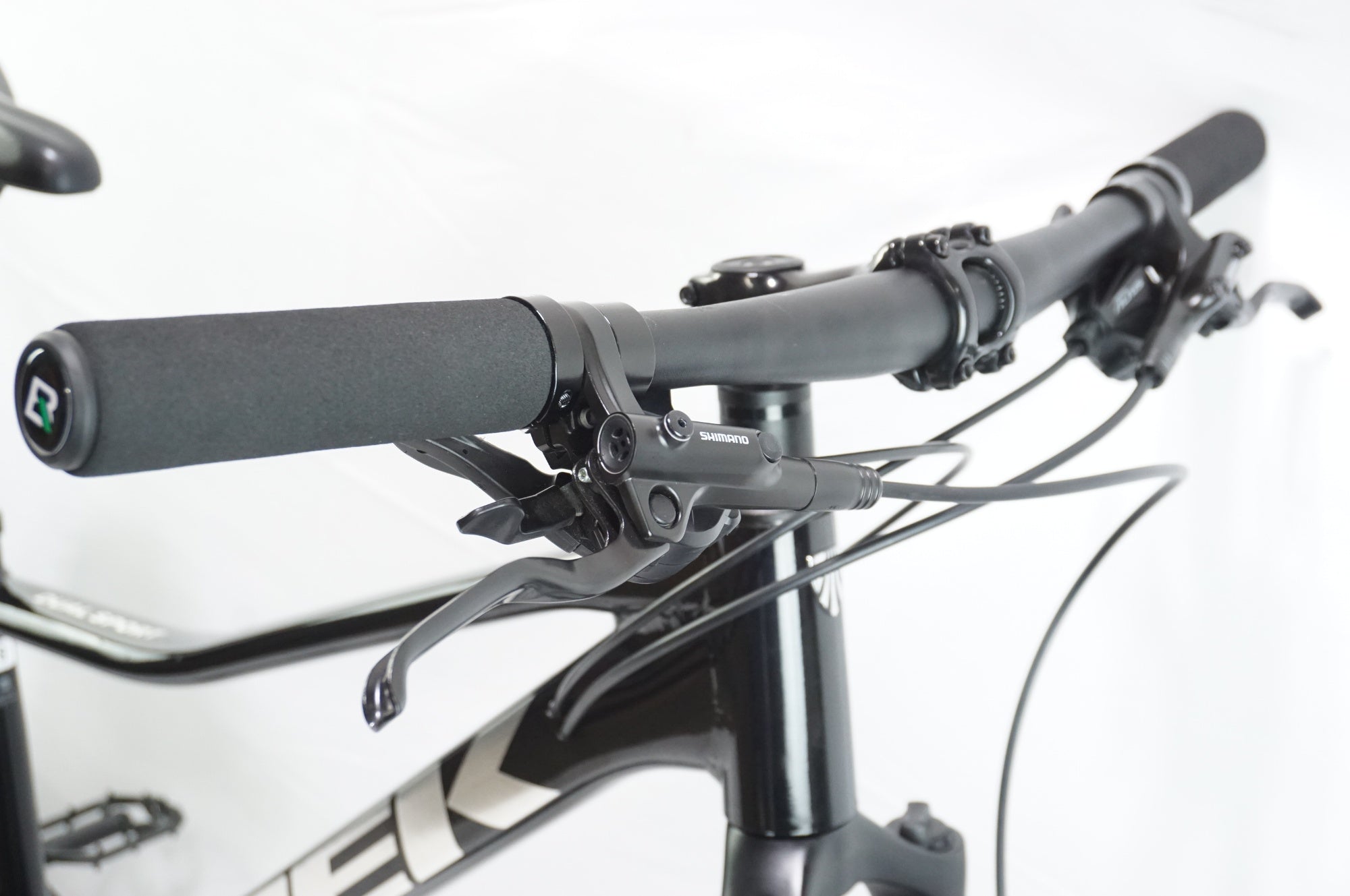 TREK 「トレック」 DUAL SPORT 2 2022年モデル クロスバイク / 中目黒店