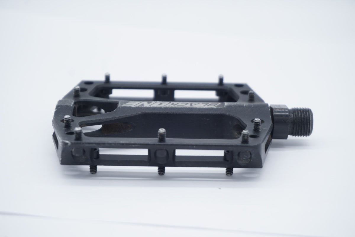 REVERSE COMPONENTS 「リバースコンポーネンツ」 BLACK ONE ペダル / 滋賀大津店