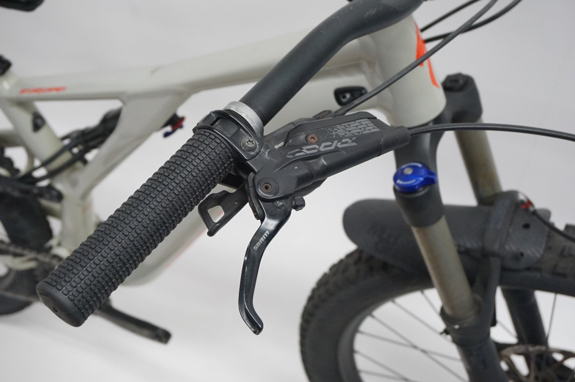 SPECIALIZED 「スペシャライズド」 MEN'S STUMP JUMPER ST 27.5 2018年モデル マウンテンバイク / 福岡店