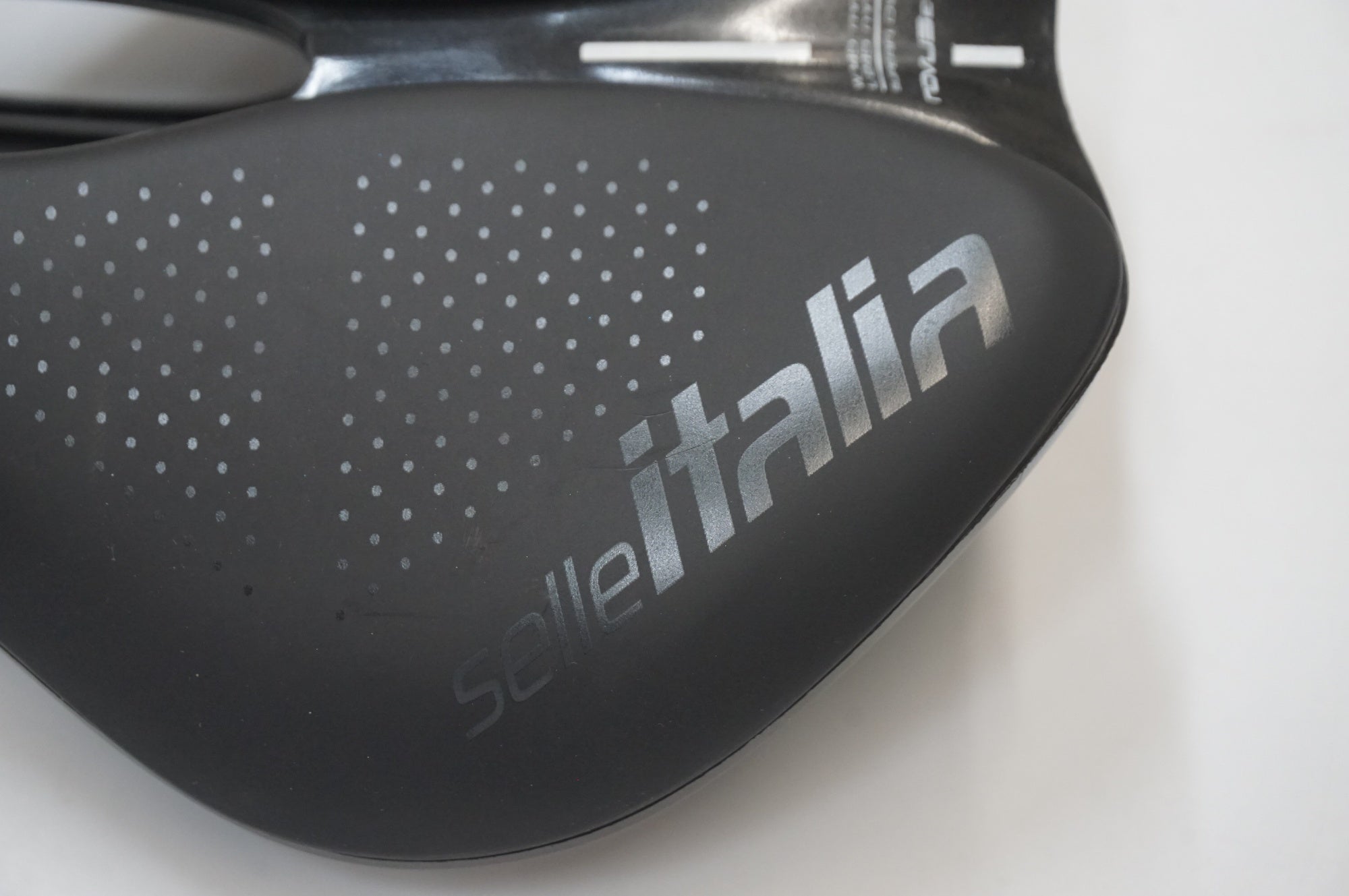 SELLE ITALIA 「セライタリア」 NOVUS BOOST EVO サドル / 福岡店