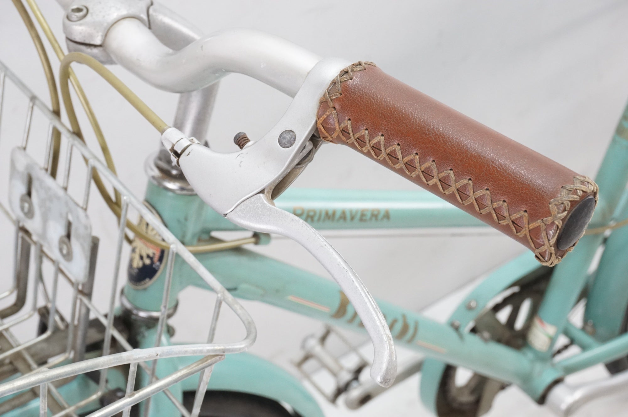 【ｼﾞｬﾝｸﾞﾙｼﾞｬﾝｸﾞﾙ金沢店】ロードバイク ビアンキ 7000 53サイズ 水色 700×28C Amazon | BIANCHI(ビアンキ) ロードバイク VIA NIRONE 7 リムブレーキ