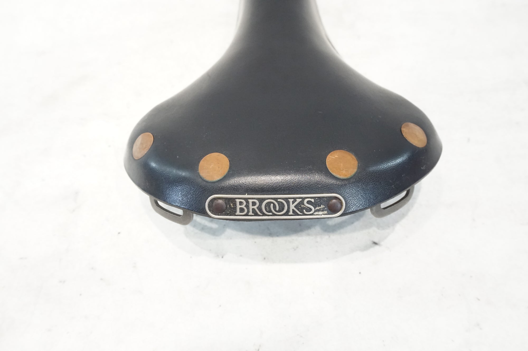 Brooks Finesse チタンレール サドル