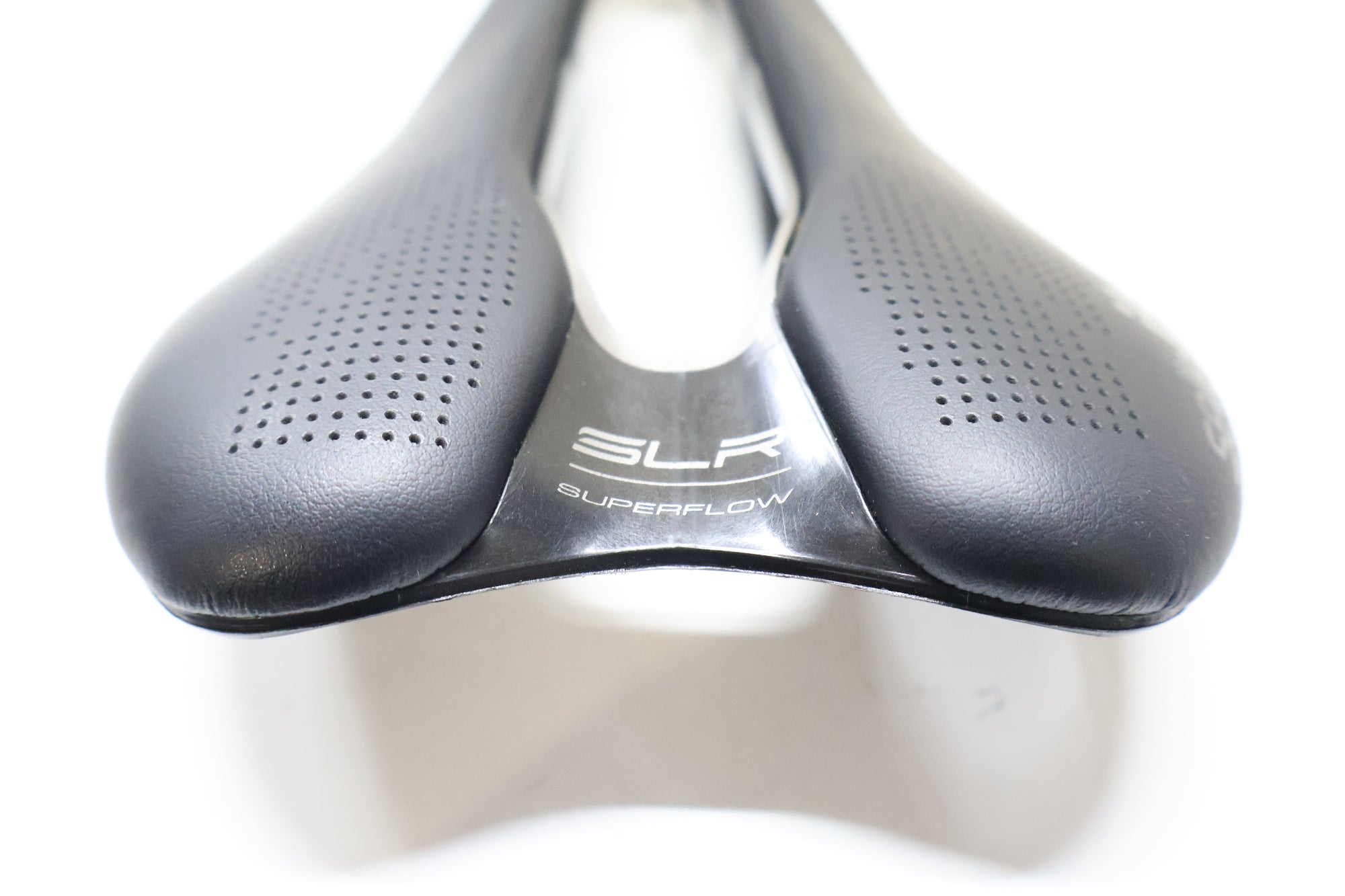 SELLE ITALIA 「セライタリア」 SLR BOOST SUPERFLOW S サドル / 高知店