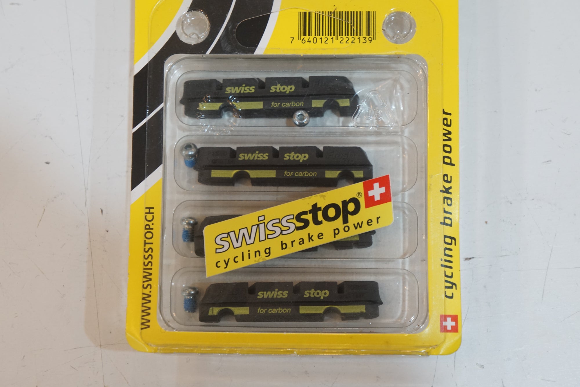 SWISS STOP 「スイス ストップ」 FLASHPRO カーボンブレーキシュー / バイチャリ浦和ベース