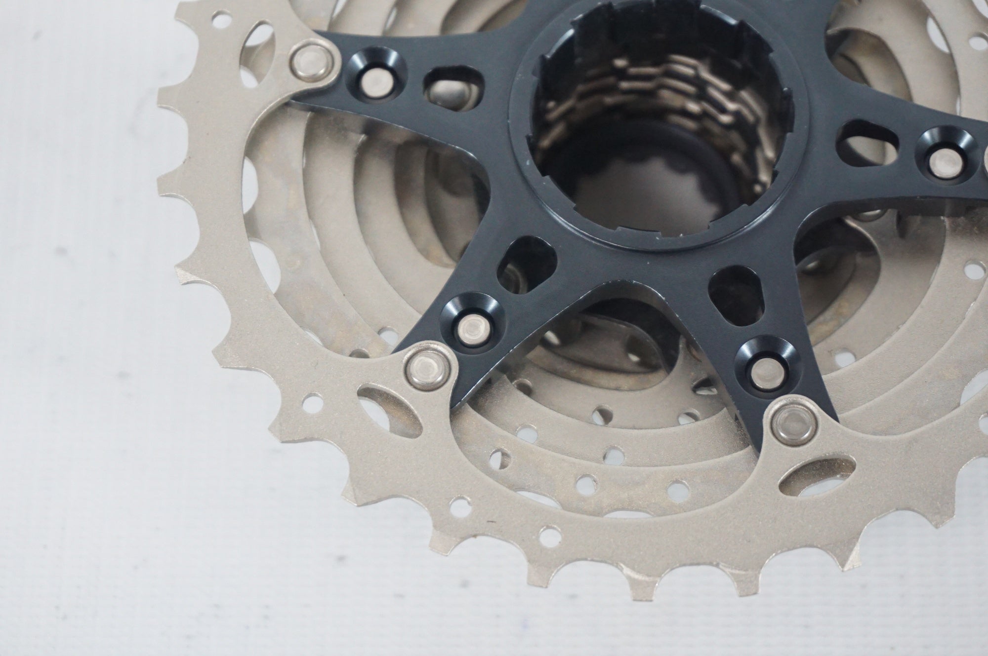 SHIMANO 「シマノ」 ULTEGRA CS-R8000 11-32T スプロケット / 阪急塚口