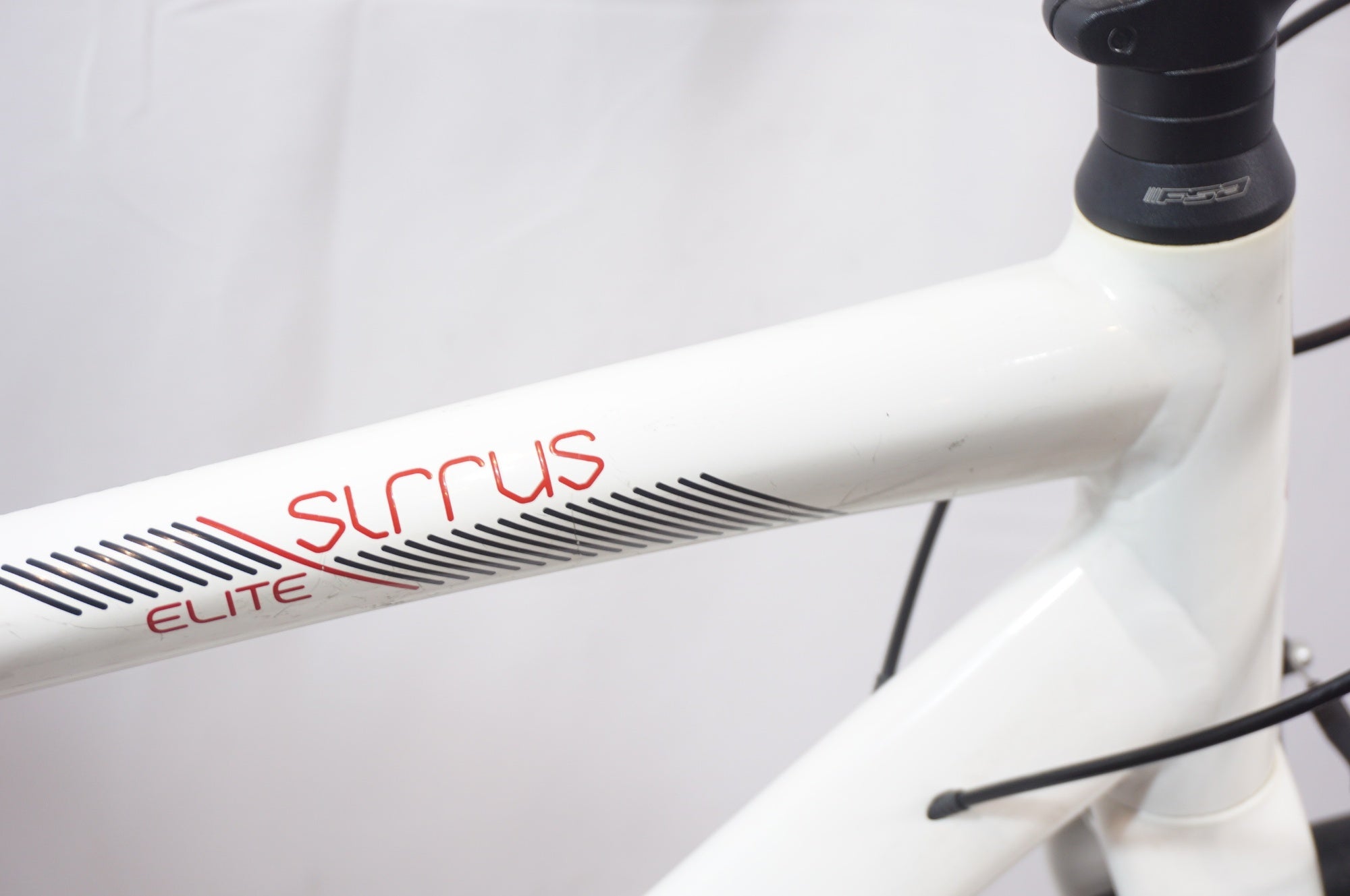 SPECIALIZED 「スペシャライズド」 SIRRUS ELITE 2014年モデル クロスバイク / 世田谷店