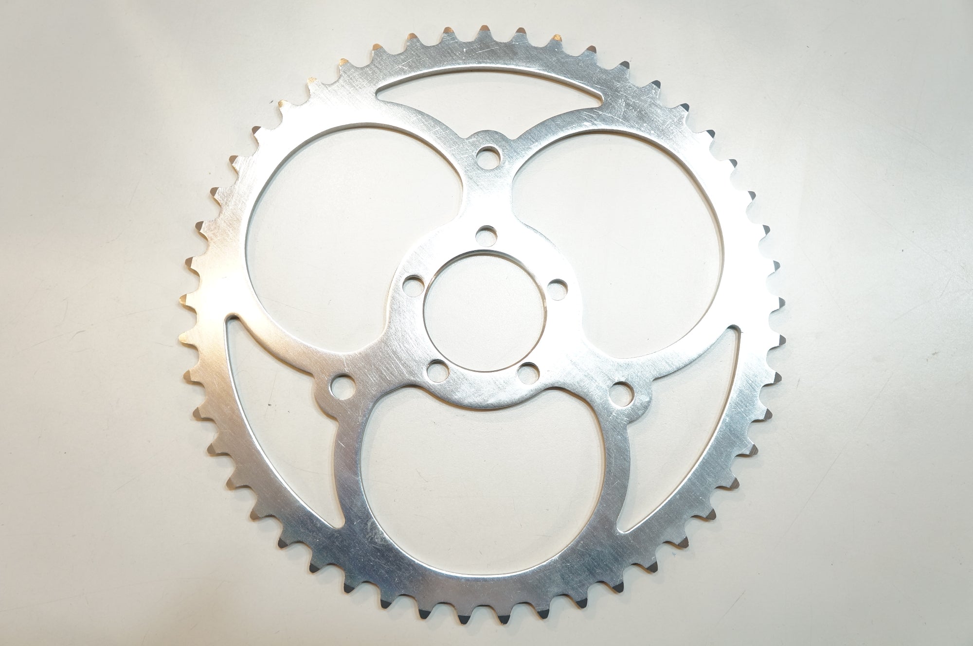 SUGINO 「スギノ」 PRO DYNAMIC 49T チェーンリング / バイチャリ浦和ベース