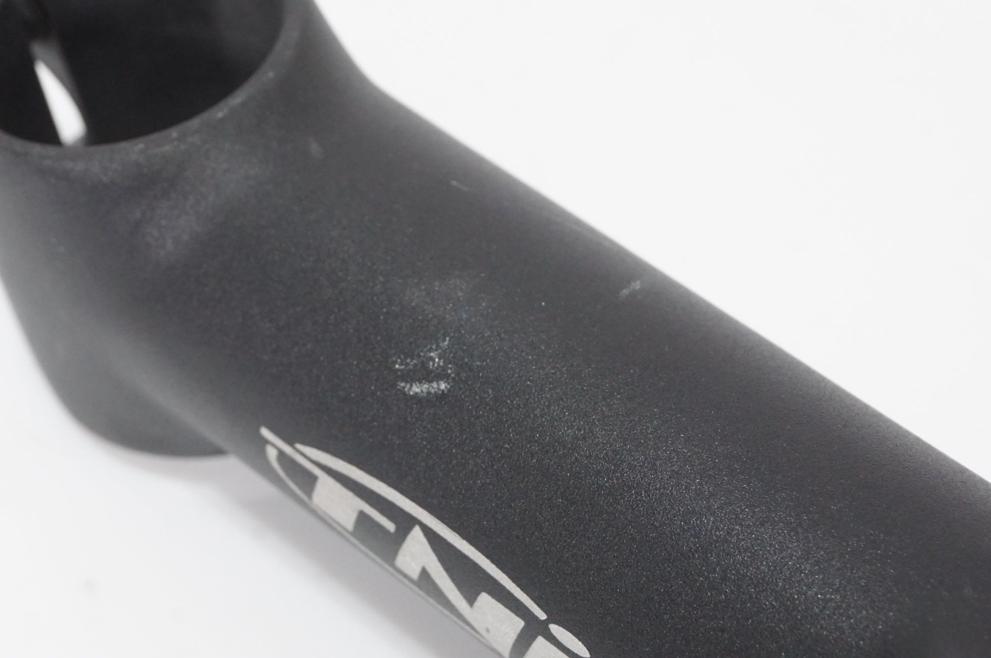 TNI 「ティーエヌアイ」 φ31.8 約110mm ステム / AKIBA店