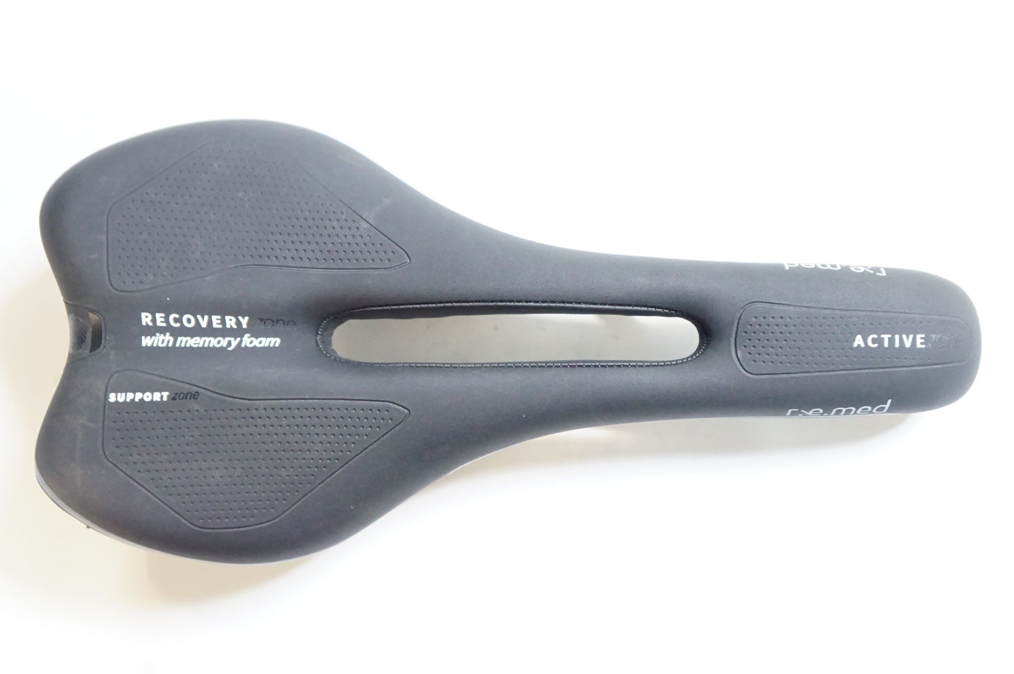 SELLE ROYAL 「セラロイヤル」 R.e.med サドル / 熊谷本店