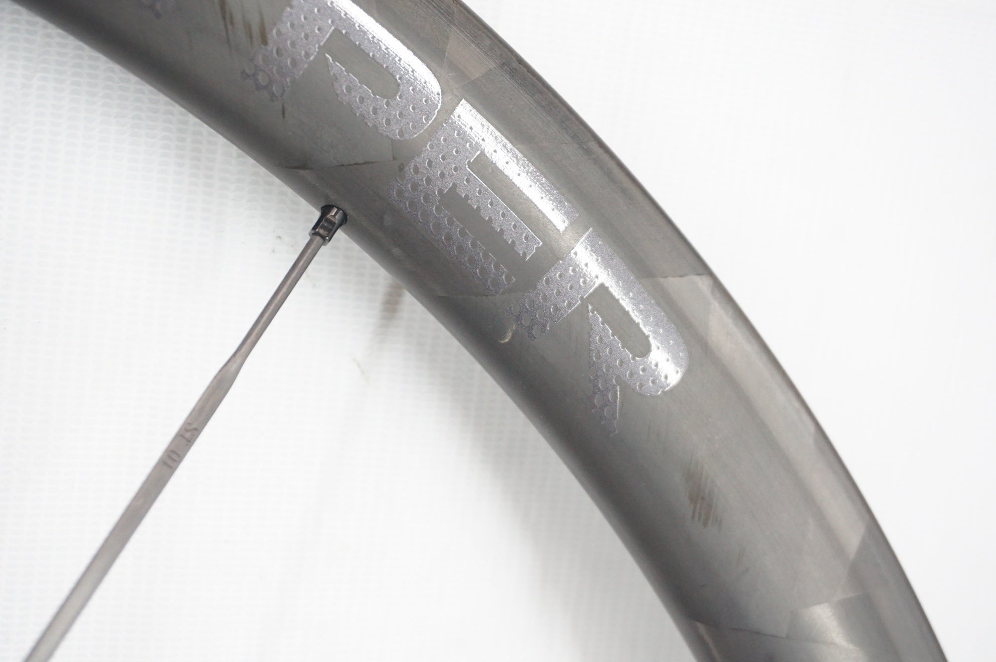 LUN 「ルン」 HYPER 38mm リムブレーキ シマノ11速 ホイールセット