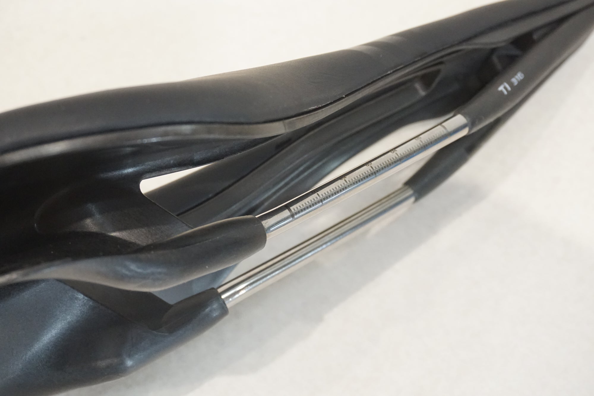 SELLE ITALIA 「セライタリア」 SP-01 チタンレール サドル / 横浜戸塚店